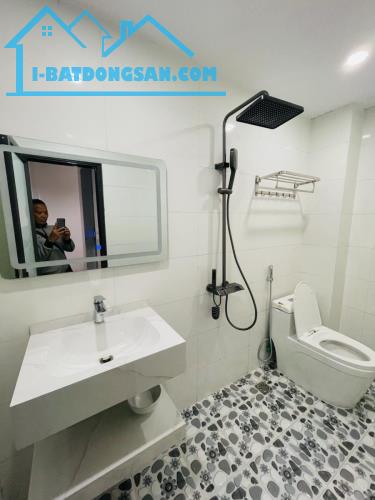 MẶT NGÕ TRẦN KHÁT CHÂN - 10M RA PHỐ - 5 TẦNG THANG MÁY - GIÁ CHỈ NHỈNH 7 TỶ - SĐCC - 2