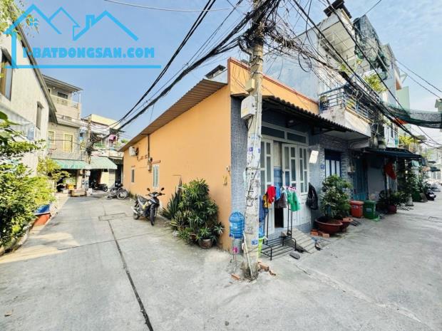 Thật 100% ! Bán Nhà Đường Tân Hoà Đông, 4x16M, 3 Mặt Tiền, Hẻm 6M-5M-5M Thông. - 2
