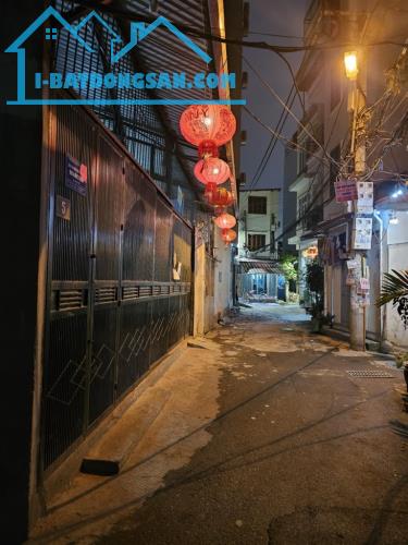 Trần Cung – Bắc Từ Liêm – Nhà dân xây chắc chắn.
