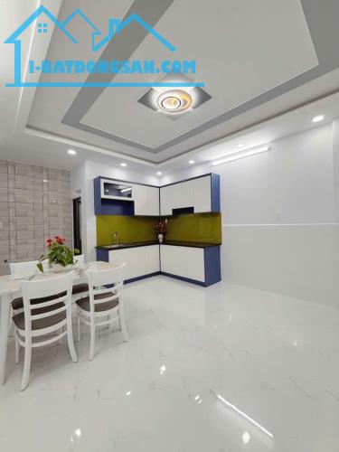 BÁN NHÀ 2 TẦNG - 60M2 - CƯ XÁ PHÚ LÂM A - QUẬN 6 - HẺM XE HƠI - NHỈNH 5 TỈ - 1