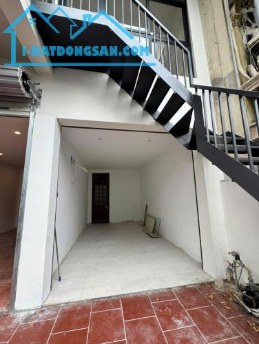 SOS - CỰC HÓT - CHINH CHỦ CHO THUÊ MẶT BẰNG TẦNG 1 VÀ TẦNG 2 NGÕ 121 CHÙA LÁNG, LÁNG - 1