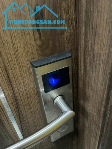 BÁN CCMN 7 TẦNG THANG MÁY THỤY KHUÊ- VIEW HỒ- NHÀ MỚI- NGÕ THÔNG HỒ TÂY