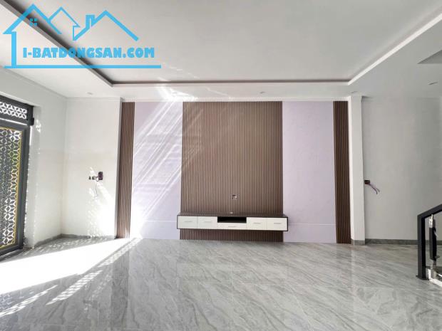 BÁN NHÀ ĐƯỜNG ĐỒNG KHỞI,SỔ HỒNG RIÊNG THỔ CƯ,THANH TOÁN 800TR NHẬN NHÀ - 2