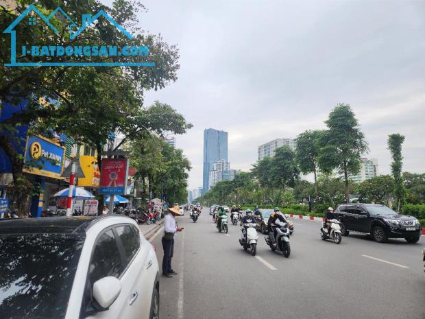 💥Nhà Đẹp Văn Cao, 20m Ra Ôtô, 800m Ra Hồ Tây, DT 41m2, 6 Tầng Thang Máy, Full Nội Thất