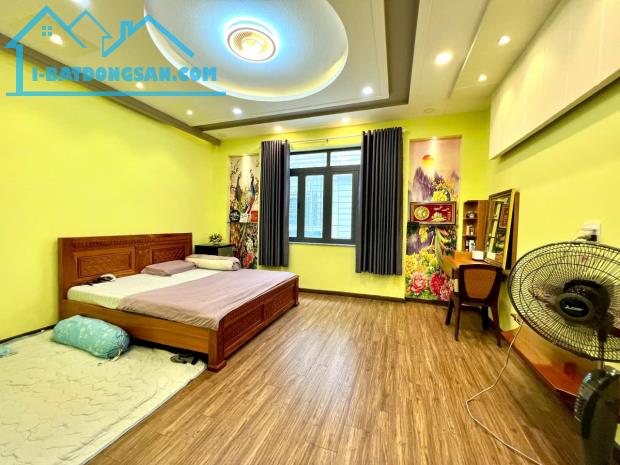 Bán nhà MT đường 30 Khu Tên Lửa - 100m ( 5 x 20 ) 4 Tầng 5PN - Nhà Y hình - Nhà thật giá t - 5