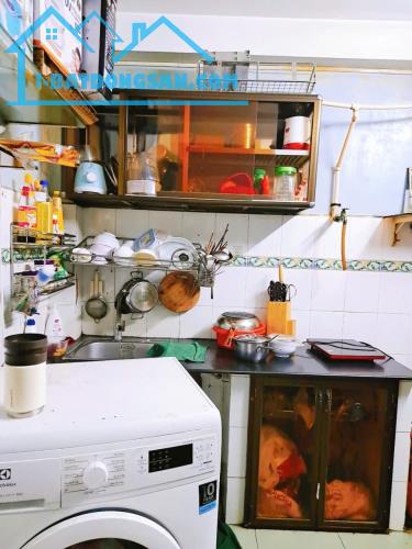 Chính chủ gởi bán gấp nhà 2 mặt hẻm 3m Hàn Hải Nguyên P2 Q11. - 2