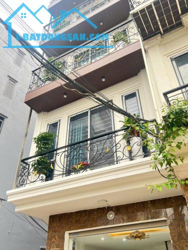 Bán nhà: Ngọc Hồi, 40m2, 5 tầng,tô đỗ cửa, lô góc, vị trí đẹp. cách bx Nước Ngầm 0.5km. - 3
