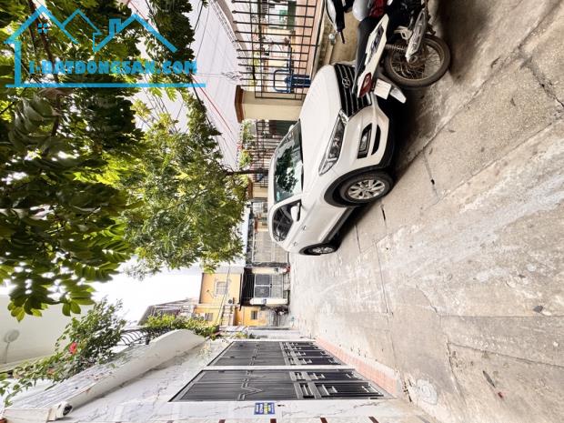 Bán nhà 5 tầng thang máy 65m2 quận Bắc Từ Liêm, Gần phố, Oto vào nhà, Ngõ thông, K.doanh