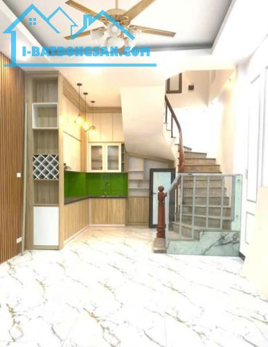 🍭PHỐ VÍP BẠCH MAI  6,5  TỶ/ 36M2/4 TẦNG/ MT4M- NHÀ ĐẸP 2 THOÁNG - CHỈ 25M RA PHỐ.