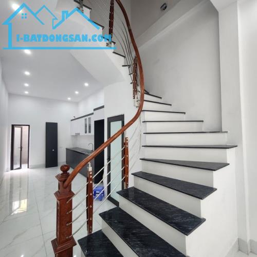 Nhà Ngọc Thuỵ Long Biên 52m 4 tầng giá 9.5 tỷ ngõ ô tô rộng, 10m ra ô tô tránh - 2