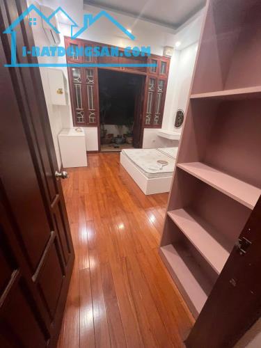 Cho thuê nhà nguyên căn Ô Tô Tránh nhau Nguyễn Ngọc Nại - Thanh Xuân 65m x 4T giá 21tr - 3