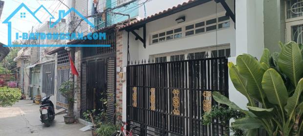Nhà hẻm ô tô Trần Thái Tông, cạnh Trường Chinh, 4.65 tỷ