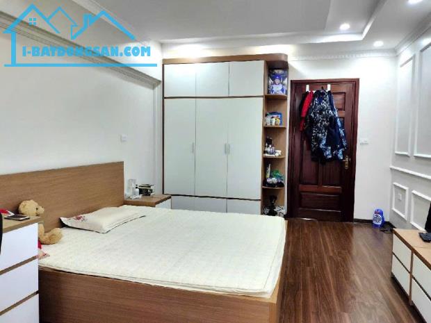BÁN NHÀ BỒ ĐỀ 50M2* 4 TẦNG* 8.5 TỶ, FULL NỘI THẤT, Ô TÔ ĐỖ CỬA - 2