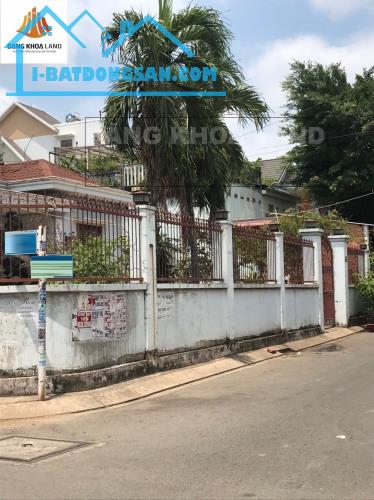Chủ yếu bán đất rẻ 580m2  Quận 9