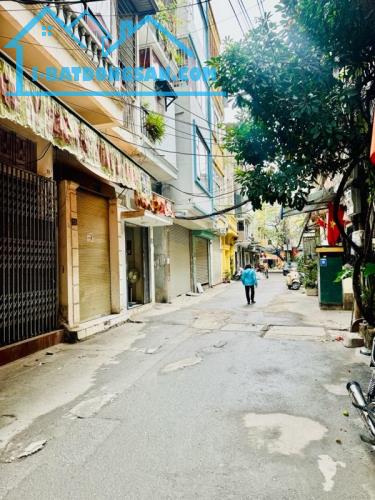 LÔ GÓC - NGUYỄN PHÚC LAI -ĐỐNG ĐA - NỞ HẬU ĐẸP - Ô TÔ TRÁNH - 20 TỶ - 3