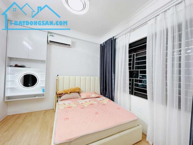 NHÀ ĐẸP TÔ HIỆU -NHÀ MẶT NGÕ 4M - VỈA HÈ 2M - KINH DOANH SẦM UẤT - TT CẦU GIẤY 3,2 tỉ