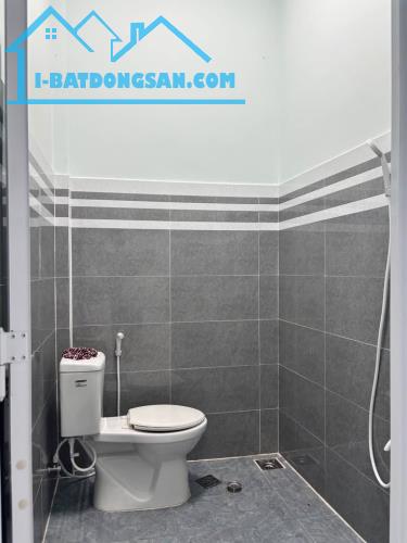 Nhà thành phố Bến Tre, 114m, thổ cư 100%, 2PN, 2WC đường 3m - 2