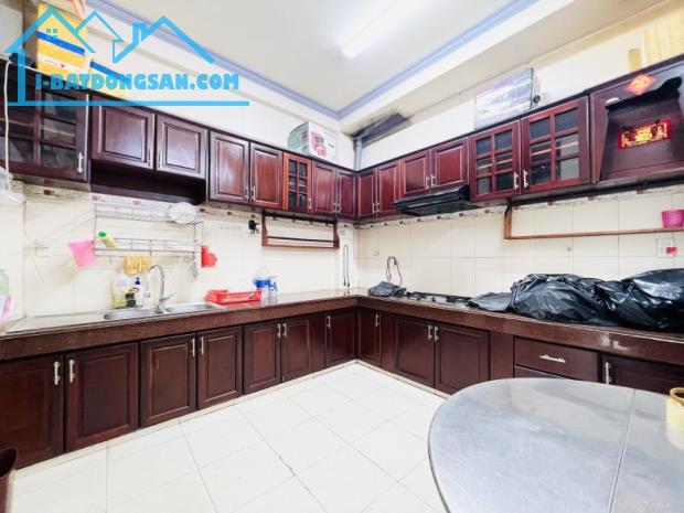 Bán nhà MTKD Lạc Long Quân nối dài, P3, Q11 dt 3.6x13, 5 Tầng chỉ 8 tỷ 2 tl - 4