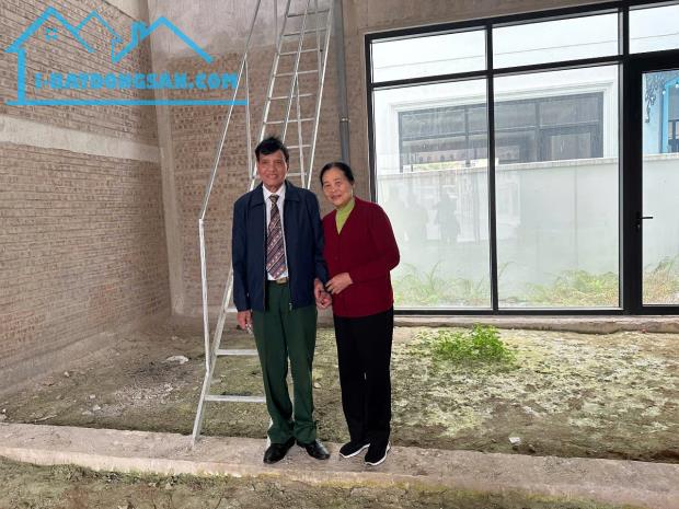 Cho thuê nhà xây thô 5 tầng hoàn thiện mặt ngoài 120m2,11PN ngay Quảng Trường Biển Sầm Sơn - 1