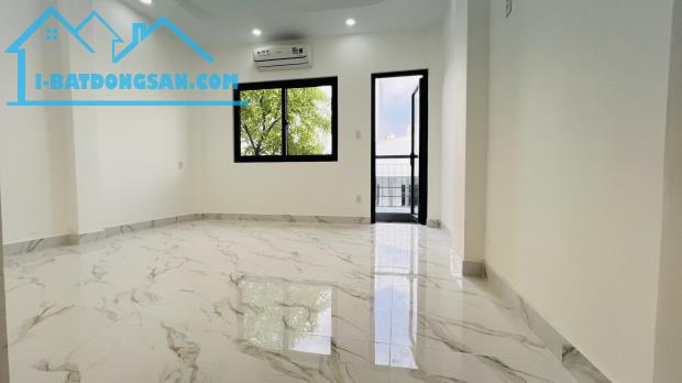 DƯƠNG BÁ TRẠC F2,Q8. Nhà mới ở ngay 66m2 (4x17) - 3 tầng - 3PN. HXH 7 chỗ, nhỉnh 9 tỷ - 3