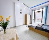 Chính chủ cho thuê phòng ban công mới 100% chỉ 3tr đầy đủ nội thất đường A4, Tân Bình