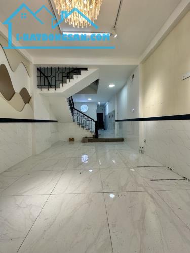 Bán nhà hẻm 285 Cách Mạng Tháng Tám Quận 10 - 62m2 - 2