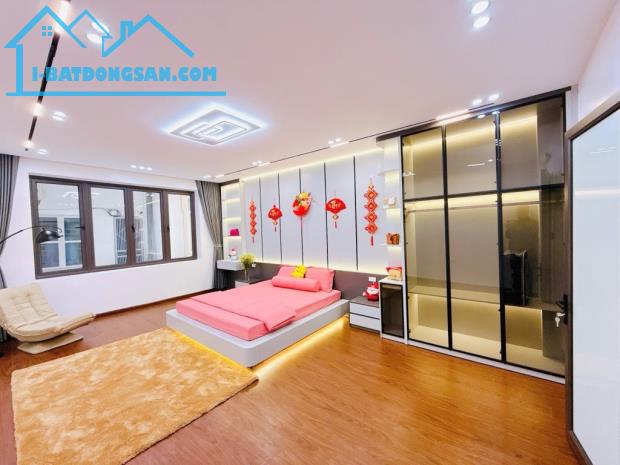 GIẢI PHÓNG – 44M², 5 TẦNG, NGÕ THÔNG, Ô TÔ CÁCH NHÀ 10M – KINH DOANH ONLINE TỐT Nhỉnh 7 Tỷ