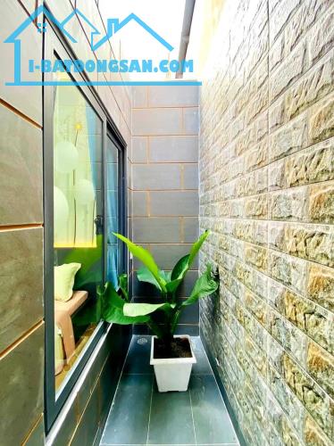 🔥   NHÀ NỘI THẤT ĐẦY ĐỦ - NGAY CHỢ VĂN THÁNH - HẺM XE HƠI KIA - SÁT MẶT TIỀN- 20m VUÔNG - 3