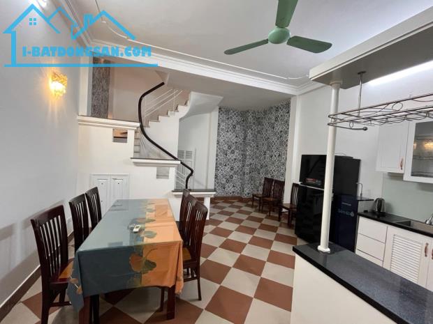 Nhà dân xây phố Khương Trung, cách ô tô 5m, ngõ nông rộng, DT 40m2. - 2
