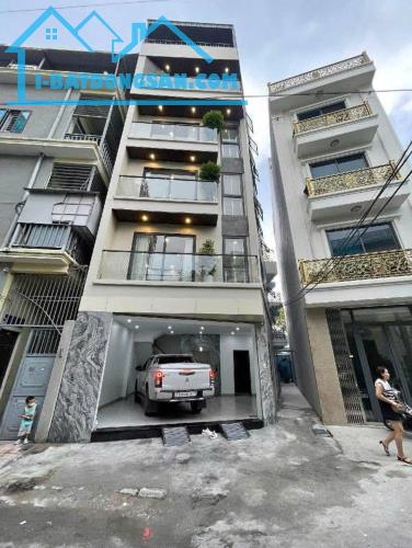 SIÊU RẺ - NGỌC THUỴ - 43,5m - GARA- THANG MÁY- GẦN Ô TÔ TRÁNH- CHỈ 9,3 TỶ - 4