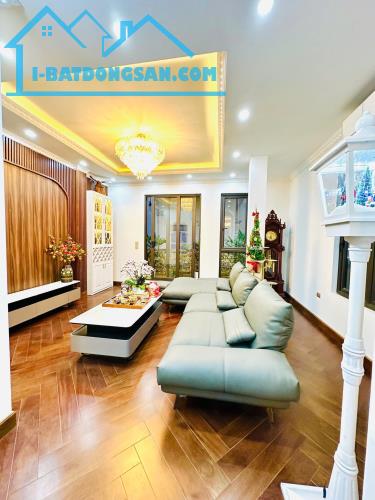 BÁN NHÀ KHUẤT DUY TIẾN THANH XUÂN, OTO ĐỖ CỬA DT98M 6T THANG MÁY, MẶT TIỀN RỘNG, 23.XTỶ