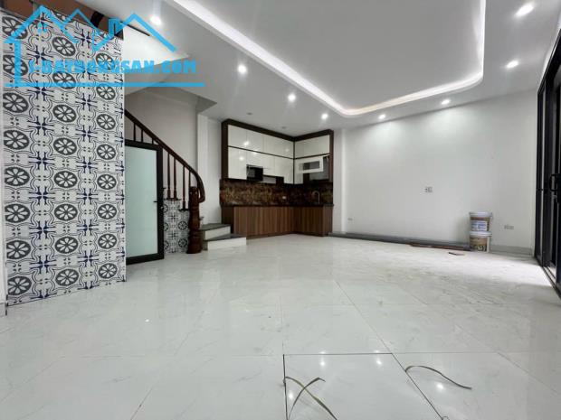 Nhà Hoài Đức – 35m2 , Ô Tô Đỗ Cửa, Giá Chỉ 4,15 Tỷ - 1