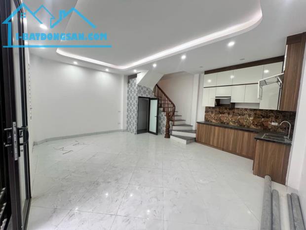 Nhà Hoài Đức – 35m2 , Ô Tô Đỗ Cửa, Giá Chỉ 4,15 Tỷ - 2