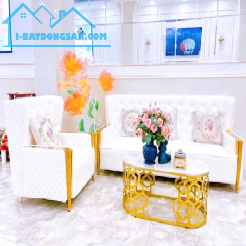 Bán nhà QUẬN 10, Mặt tiền Cách Mạng Tháng Tám, Chiều dài 24.4 m, Giá 28 tỷ, 5 tầng - 1