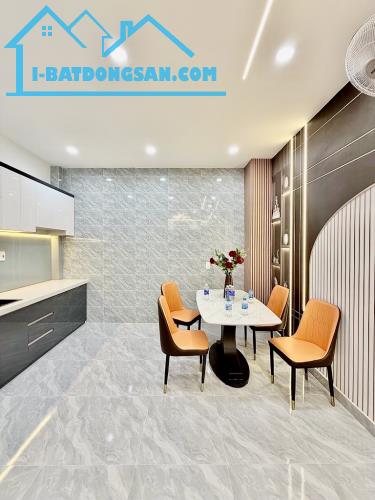 Bán nhà trần thị trọng( cống lở) 40m2 3 tầng -4 PN + 3 Wc hẻm 6m, full nội thất , nhà mới