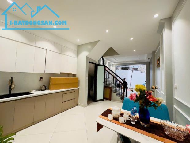 BÁN NHÀ THẠCH BÀN – CẠNH KHU NHÀ Ở QUÂN ĐỘI– TIỆN ÍCH NGẬP TRÀN - 66M2 GIÁ 6,7 TỶ - 3