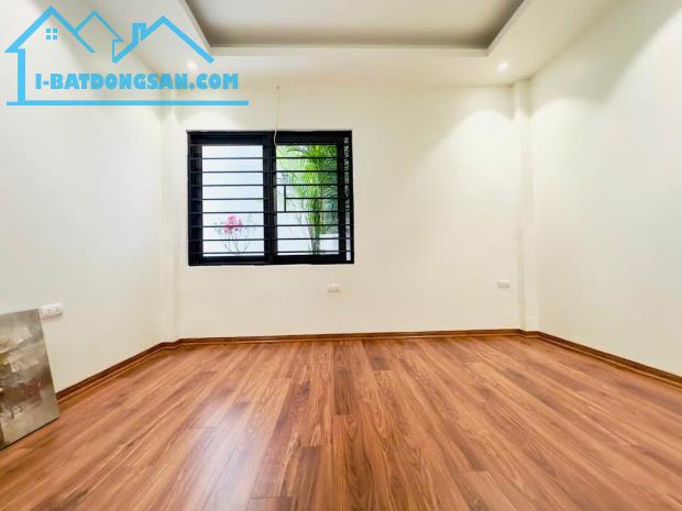 BÁN NHÀ THẠCH BÀN – CẠNH KHU NHÀ Ở QUÂN ĐỘI– TIỆN ÍCH NGẬP TRÀN - 66M2 GIÁ 6,7 TỶ - 2