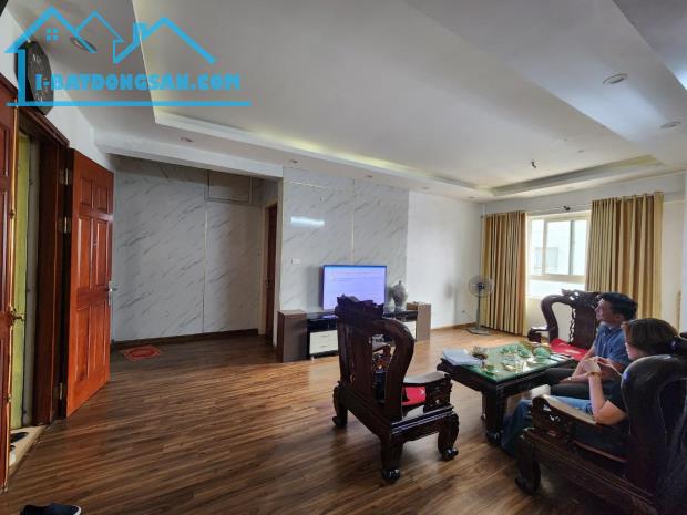 Siêu hiếm bán chung cư 229 phố vọng hai bà trưng - 2