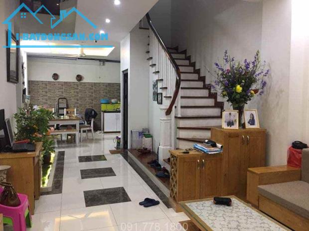 CHỦ BÁN GẤP NHÀ  MỚI LUNG LINH 3 TẦNG NGAY  MÃ LÒ  -HXH THÔNG  4M*18 M- CHỈ 5 TỶ 17 - 1