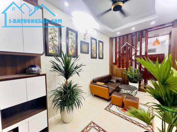 Nhà Đẹp Gần Đường Ô TÔ Nam Dư, Hoàng Mai 32m, 5 tầng, mt 3m, giá 5.8 tỷ. - 4