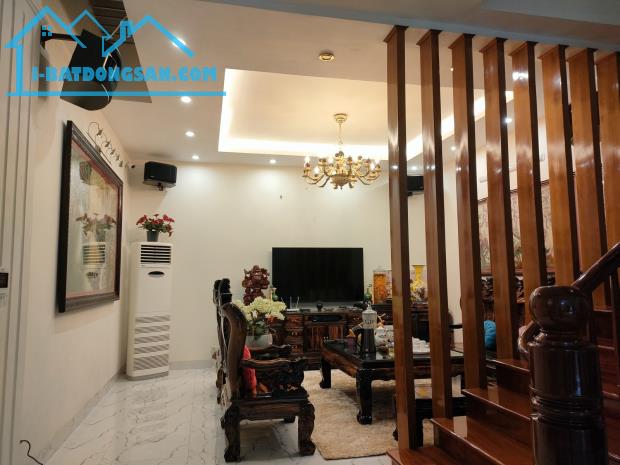 PHÂN LÔ - Ô TÔ - NHÀ ĐẸP - KHU DÂN TRÍ CAO - DIỆN TÍCH KHỦNG - HÀ ĐÔNG - 16X TỶ - 4