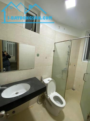 SIÊU PHẨM CẦU GIẤY - VỊ TRÍ ĐẸP - NGÕ RỘNG OTO TRÁNH - 35M2 - GIÁ NHỈNH 7 TỶ
