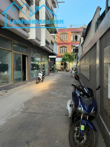 BÁN NHÀ NGUYỄN XUÂN KHOÁT, TRUNG TÂM TÂN PHÚ, XE HƠI NGỦ TRONG NHÀ, DT 4X16M, GIÁ CHỈ 7.5