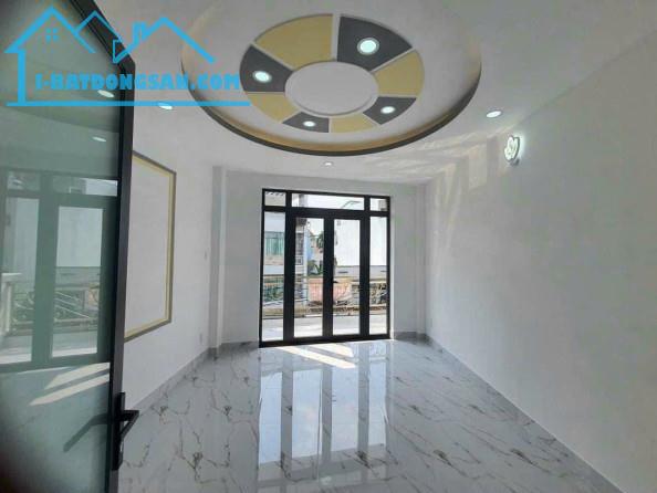 [Dòng Tiền 50 triệu] Mặt tiền Nguyễn Trung Trực 4x17 3 lầu khu vực sầm uất - 1