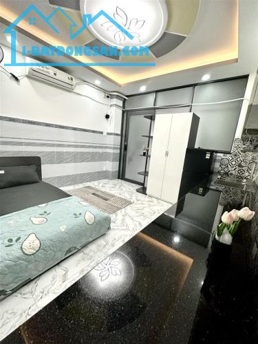[Dòng Tiền 50 triệu] Mặt tiền Nguyễn Trung Trực 4x17 3 lầu khu vực sầm uất