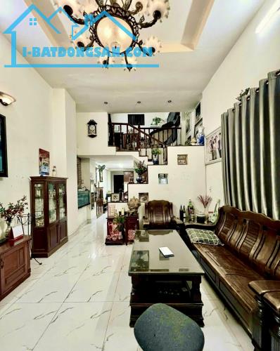 NHÀ BÁN GIẢM CHÀO, P.4, GÒ VẤP. DT 81M2-3TẦNG BTCT - GIÁ 6.9 TỶ TL - 2