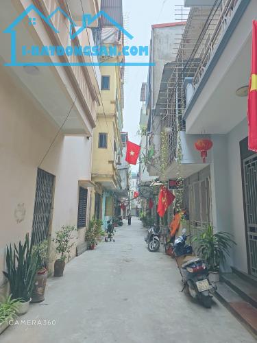 Bán Nhà Nguyễn Viết Xuân 20M x 4T Giá 4,3 Tỷ. Phân lô, ô tô, ngõ thông - 2