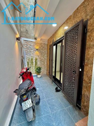 46M - NHÀ ĐẸP Ở LUÔN 8.6TỶ - THANG MÁY XỊN - TẶNG NỘI THẤT - GẦN CHỢ - TRƯỜNG - BA ĐÌNH