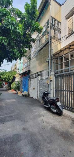 Xoay vốn bán gấp nhà 2 tầng MT hẻm đường số 18 Hiệp Bình Chánh Thủ Đức chỉ 2tỷ890 - 3