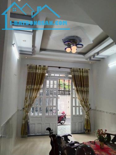 Xoay vốn bán gấp nhà 2 tầng MT hẻm đường số 18 Hiệp Bình Chánh Thủ Đức chỉ 2tỷ890 - 2